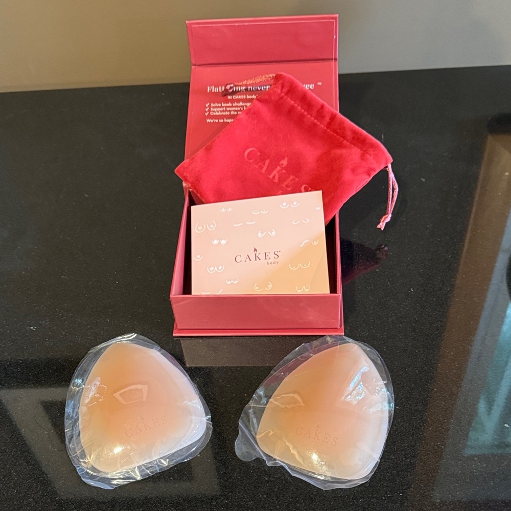 Sticky Cakes triangles Body Bra Inserts with Pink Pouch